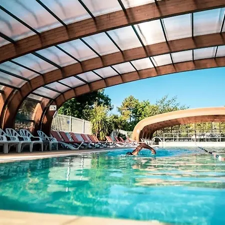 Campsite Un Toit Sur Le Bassin Claouey